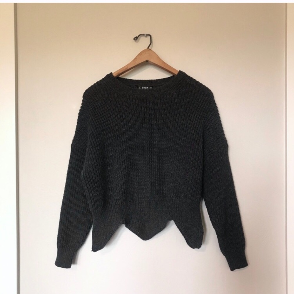Grey Knit 🖤🧶 Shein Sweater Unique Diamond Hem